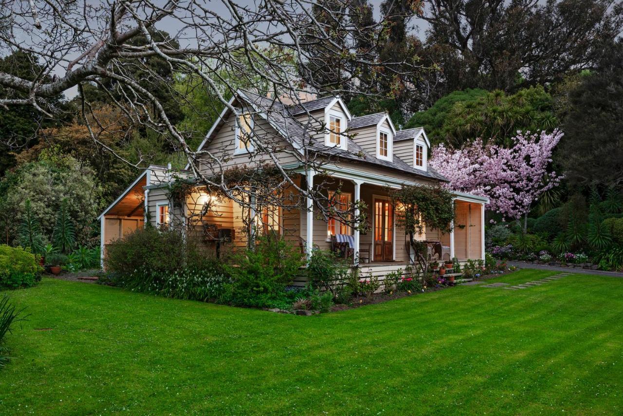 Mill Cottage - Boutique Accommodation And Garden Akaroa Eksteriør bilde