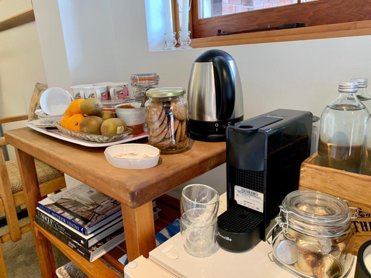 Mill Cottage - Boutique Accommodation And Garden Akaroa Eksteriør bilde