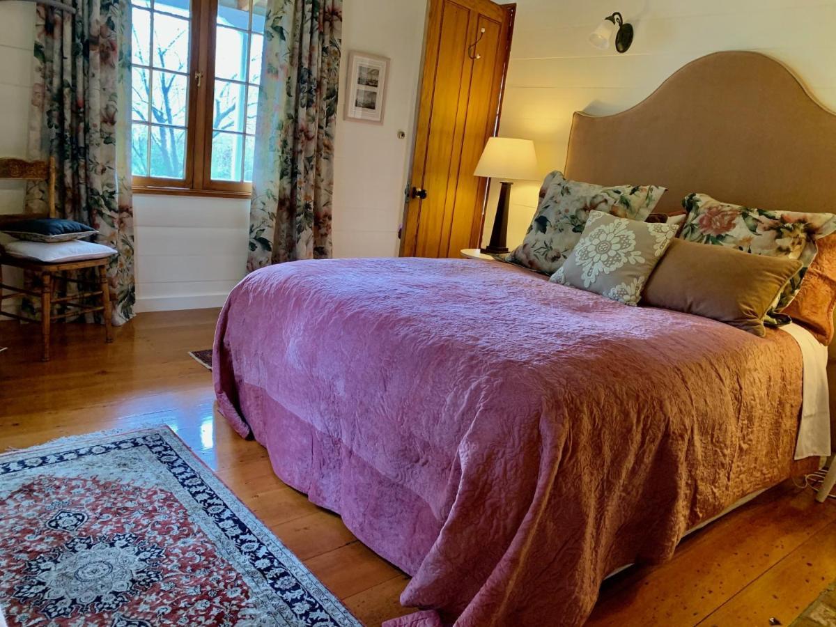 Mill Cottage - Boutique Accommodation And Garden Akaroa Eksteriør bilde