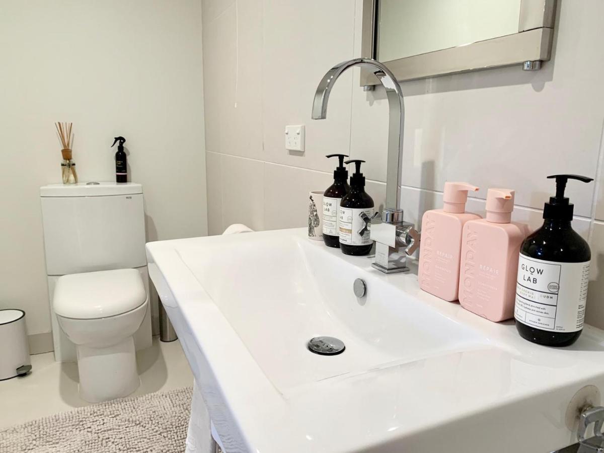 Mill Cottage - Boutique Accommodation And Garden Akaroa Eksteriør bilde